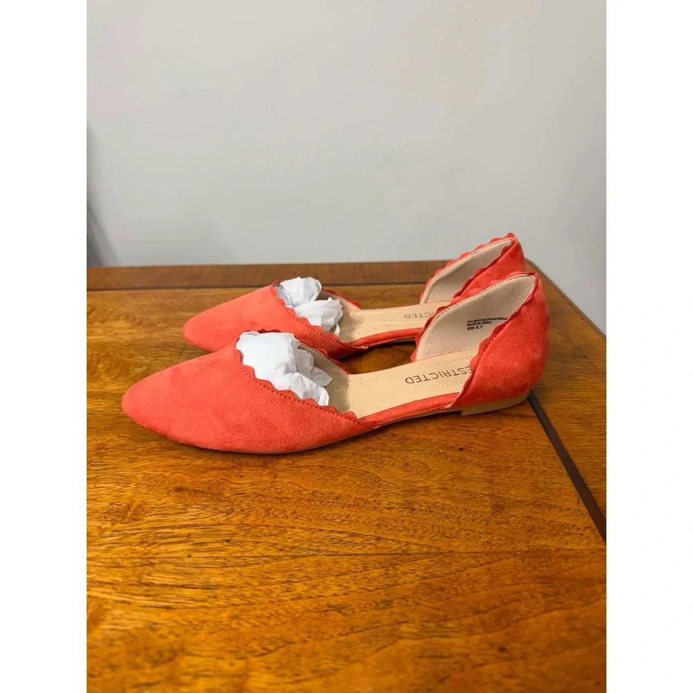 Restricted Womens Scalloped dOrsay Flats Pointed Toe Coral Orange Size 8.5 - Picture 2 of 6